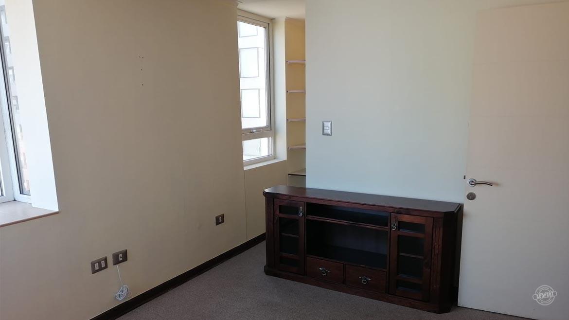 Arrendamos departamento en Edificio Centro Lynch