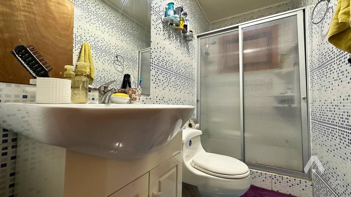 Parcela con casa y cabañas en venta en Villarrica
