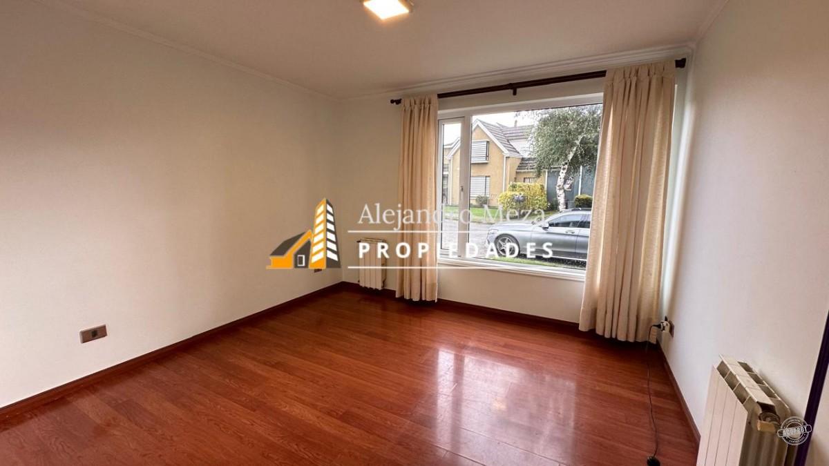 SE VENDE HERMOSA CASA EN SECTOR LOMAS DE MIRASUR