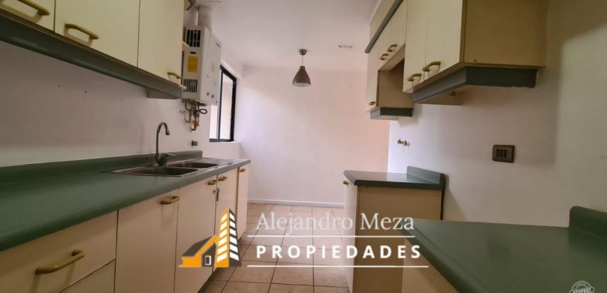 SE VENDE LINDA CASA EN CONDOMINIO PORTAL DEL MAIPO