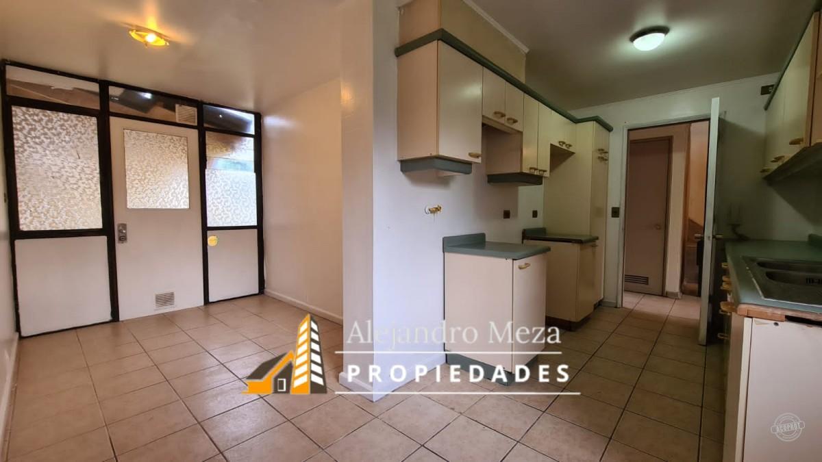 SE VENDE LINDA CASA EN CONDOMINIO PORTAL DEL MAIPO