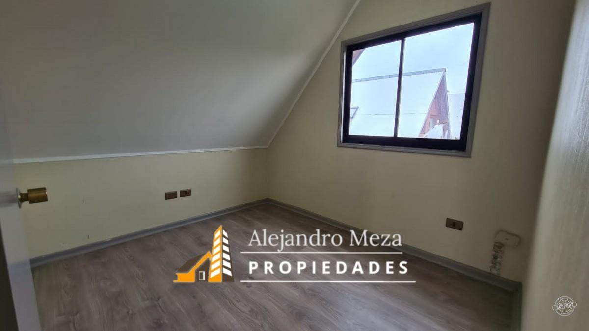 SE VENDE LINDA CASA EN CONDOMINIO PORTAL DEL MAIPO