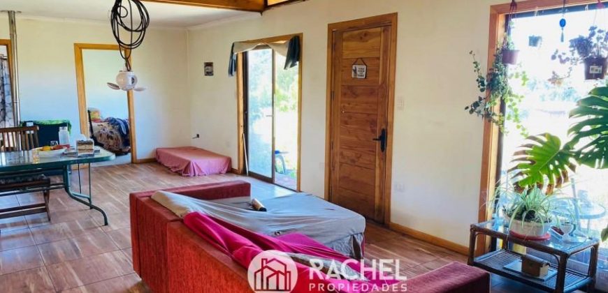 EN VENTA PARCELA DE 1 HA. CON 2 CASAS SECTOR PUMALAL