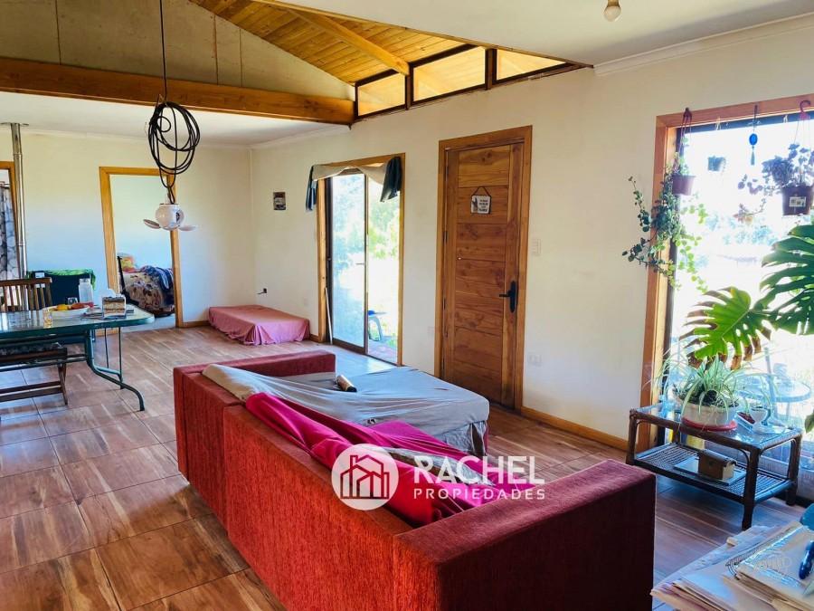 EN VENTA PARCELA DE 1 HA. CON 2 CASAS SECTOR PUMALAL