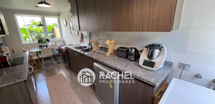 SE VENDE PRECIOSA CASA CON EXCELENTE MANTENCION EN CONDOMINIO CERRADO