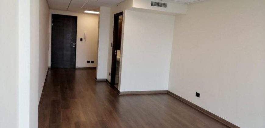 Vendemos amplia oficina en Edificio K Business