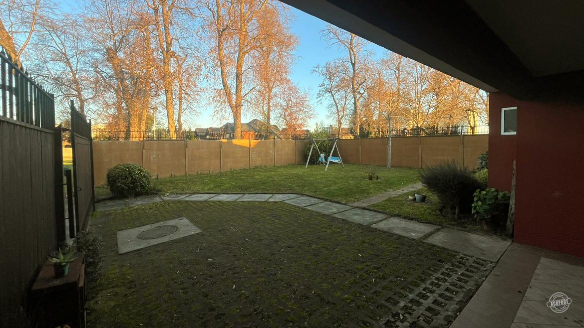 Vendemos amplia casa en Barrio Inglés