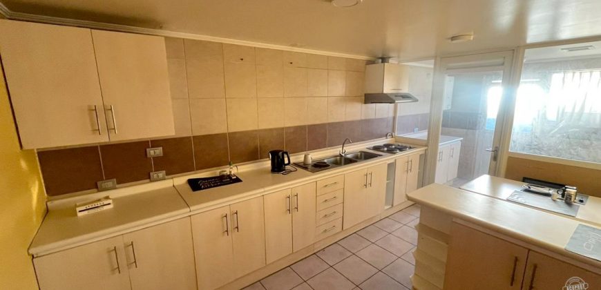 Vendemos amplia casa en Barrio Inglés