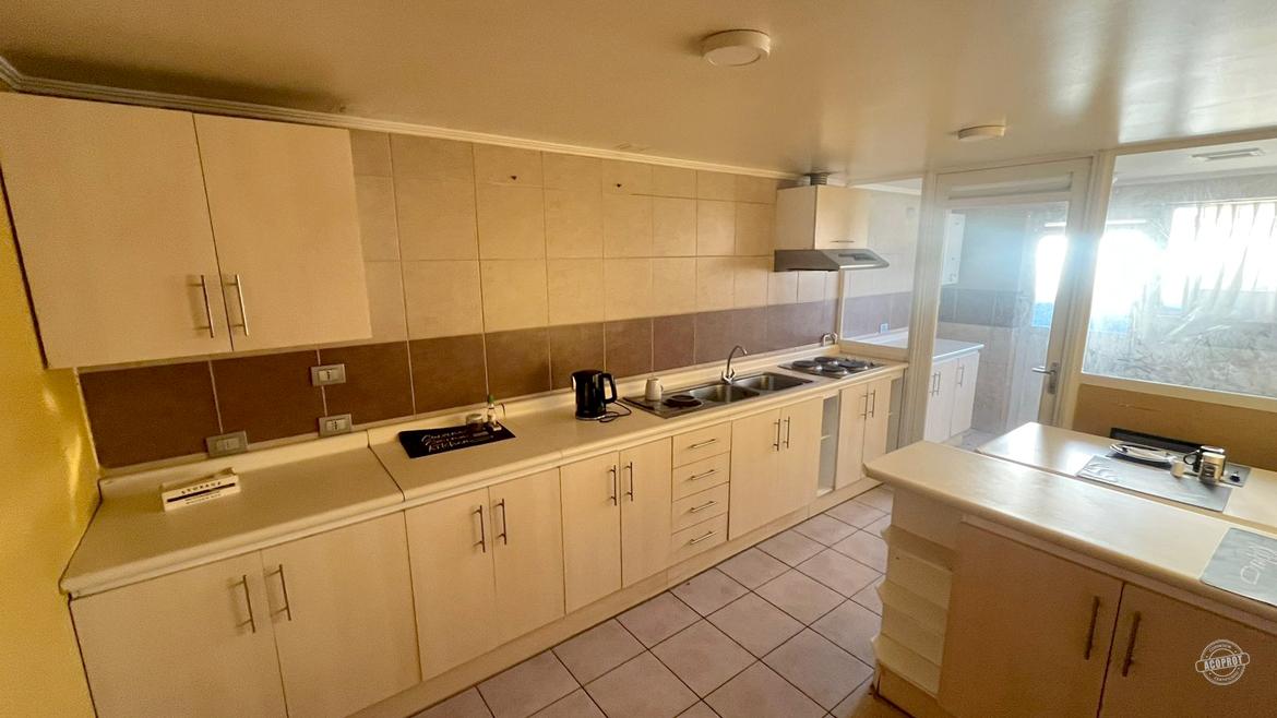Vendemos amplia casa en Barrio Inglés