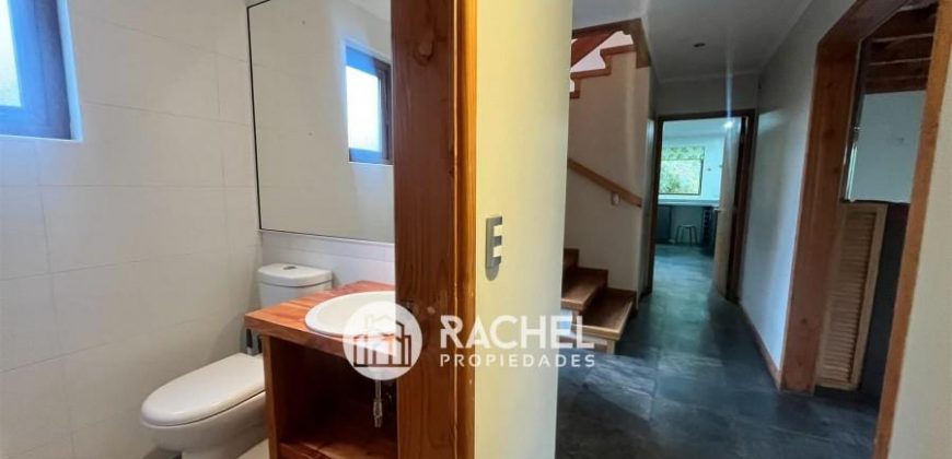 SE ARRIENDA HERMOSA CASA EN CONDOMINIO LOMAS DEL CARMEN