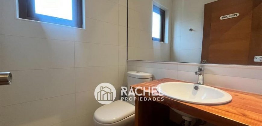 SE ARRIENDA HERMOSA CASA EN CONDOMINIO LOMAS DEL CARMEN