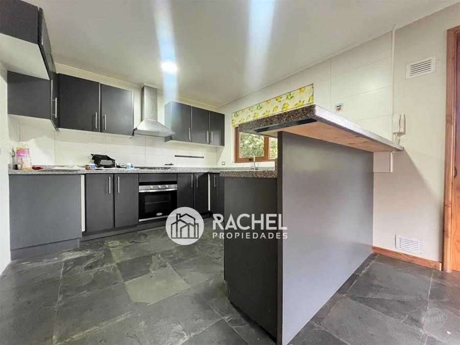 SE ARRIENDA HERMOSA CASA EN CONDOMINIO LOMAS DEL CARMEN
