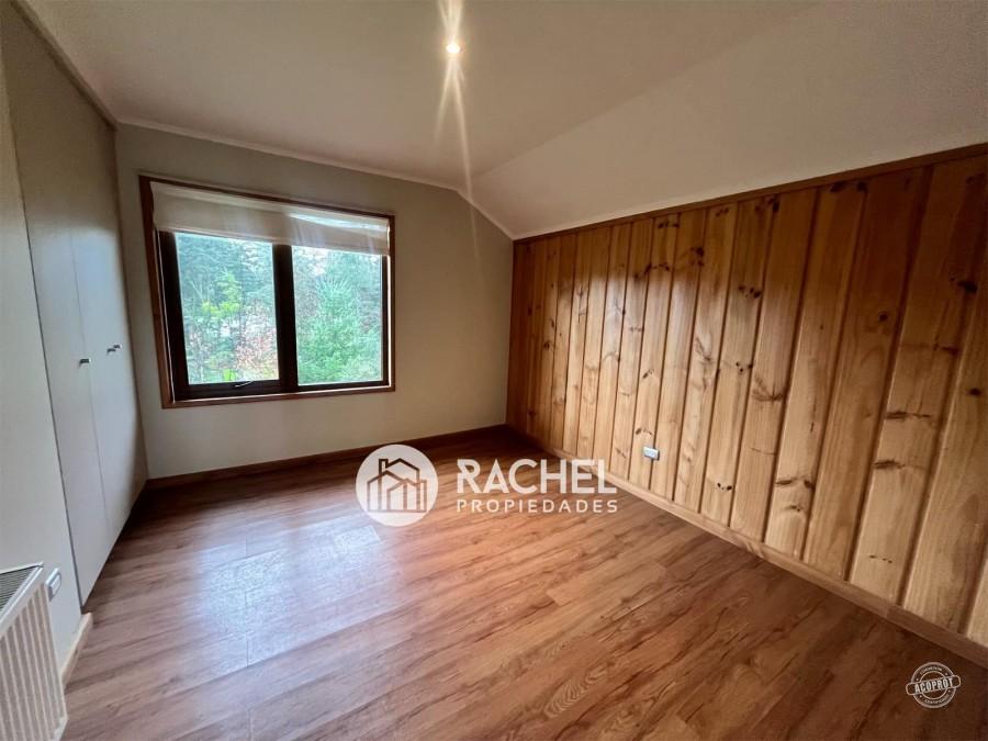 SE ARRIENDA HERMOSA CASA EN CONDOMINIO LOMAS DEL CARMEN
