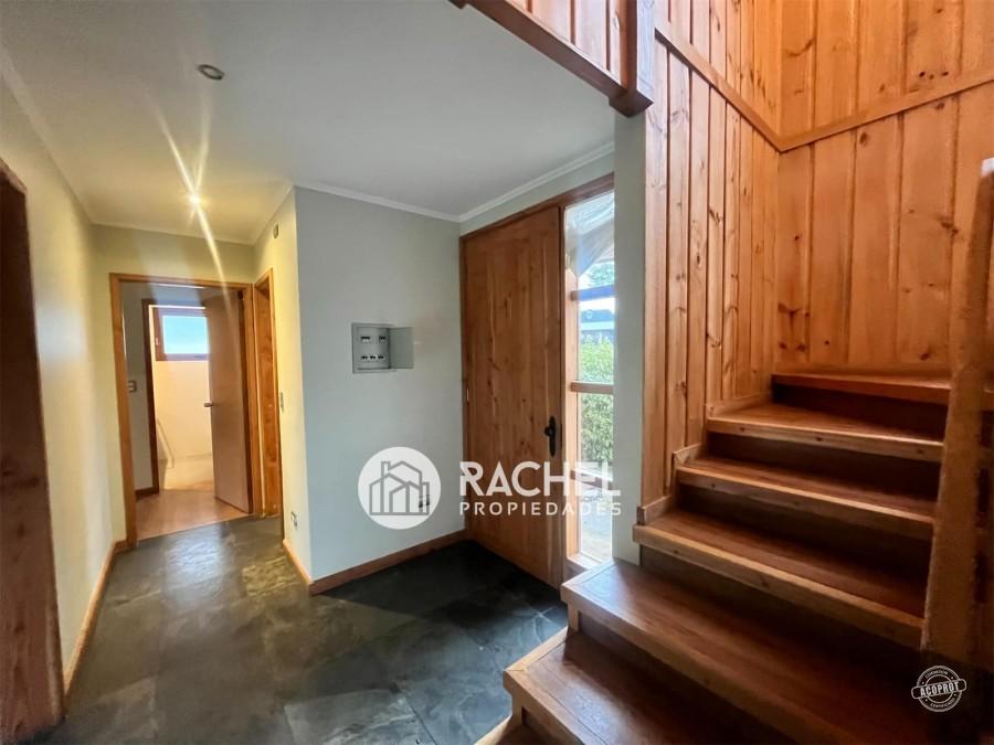 SE ARRIENDA HERMOSA CASA EN CONDOMINIO LOMAS DEL CARMEN