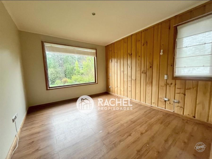 SE ARRIENDA HERMOSA CASA EN CONDOMINIO LOMAS DEL CARMEN