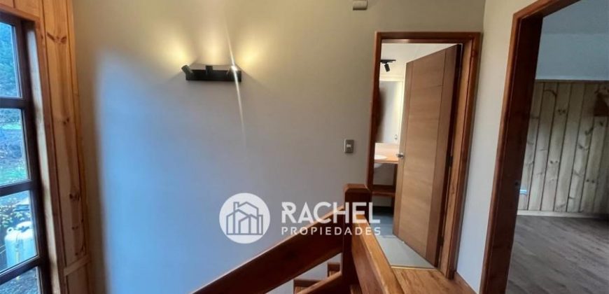 SE ARRIENDA HERMOSA CASA EN CONDOMINIO LOMAS DEL CARMEN