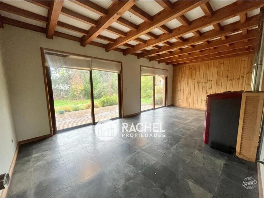 SE ARRIENDA HERMOSA CASA EN CONDOMINIO LOMAS DEL CARMEN