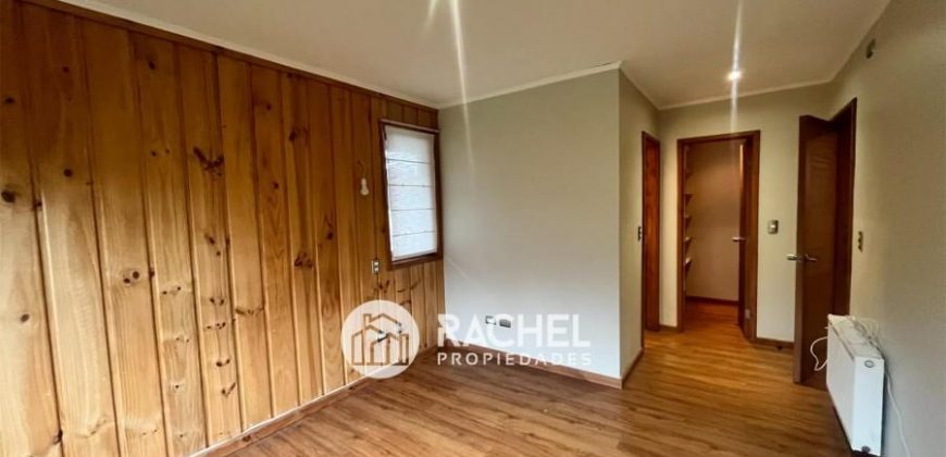 SE ARRIENDA HERMOSA CASA EN CONDOMINIO LOMAS DEL CARMEN