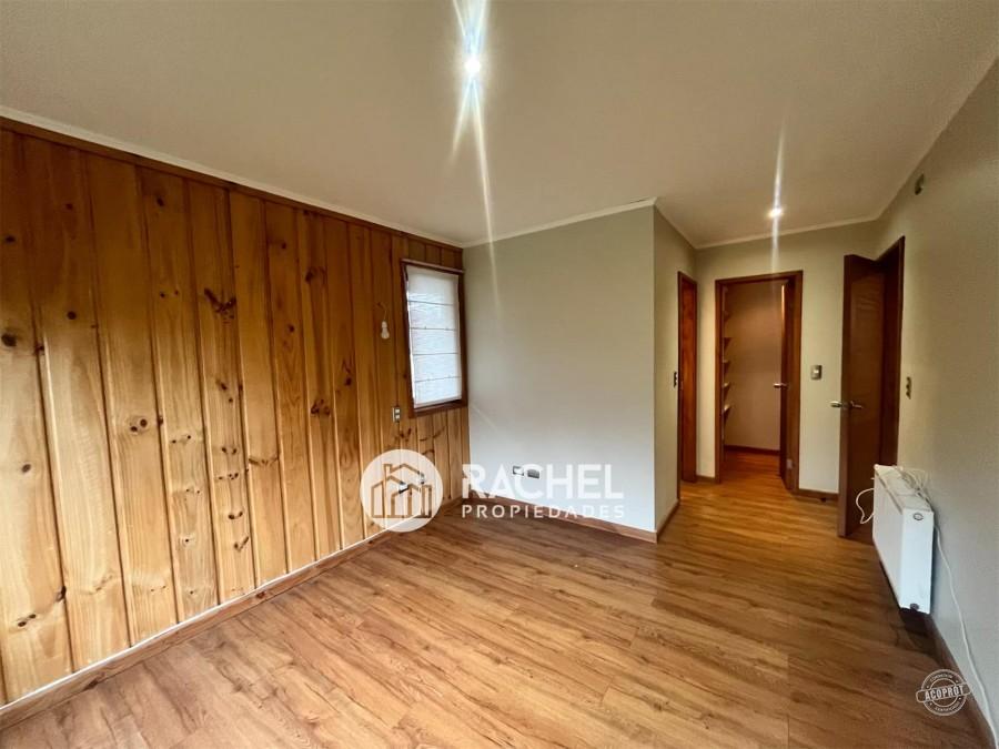 SE ARRIENDA HERMOSA CASA EN CONDOMINIO LOMAS DEL CARMEN
