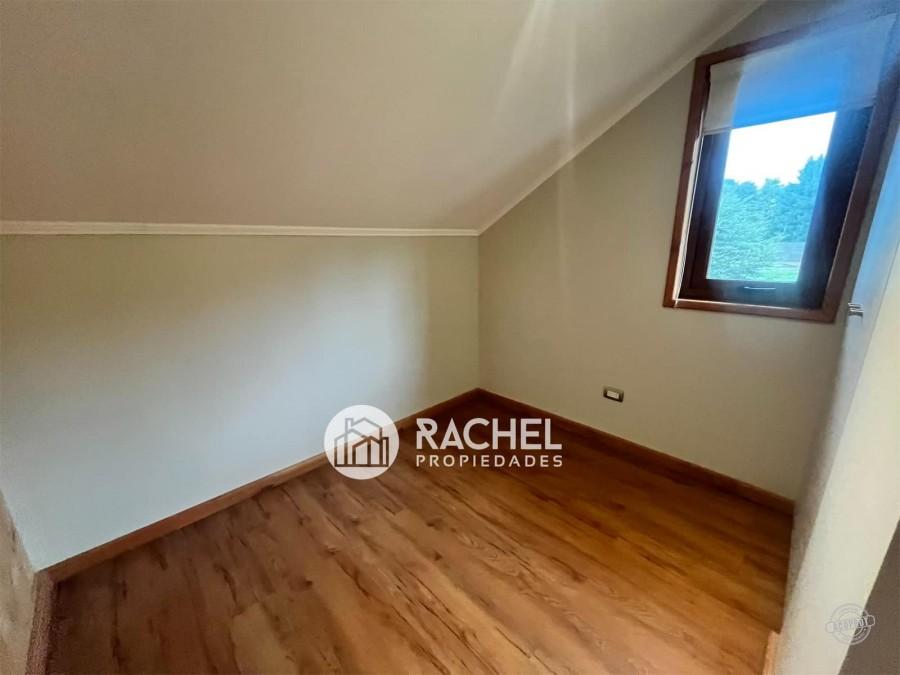 SE ARRIENDA HERMOSA CASA EN CONDOMINIO LOMAS DEL CARMEN