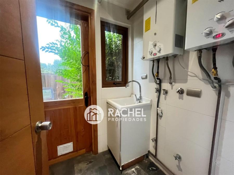SE ARRIENDA HERMOSA CASA EN CONDOMINIO LOMAS DEL CARMEN