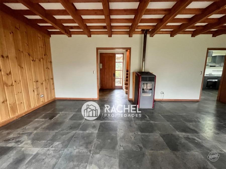 SE ARRIENDA HERMOSA CASA EN CONDOMINIO LOMAS DEL CARMEN