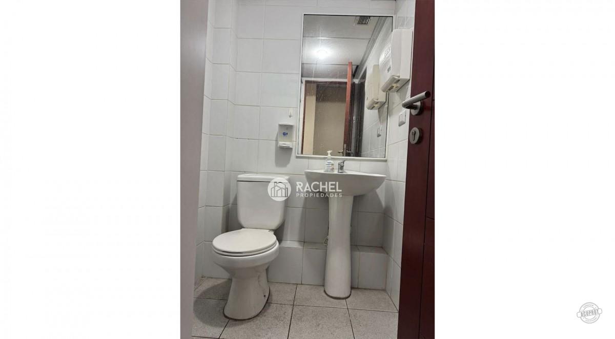 SE ARRIENDA OFICINA EN EDIFICIO SINERGIA AMOBLADA