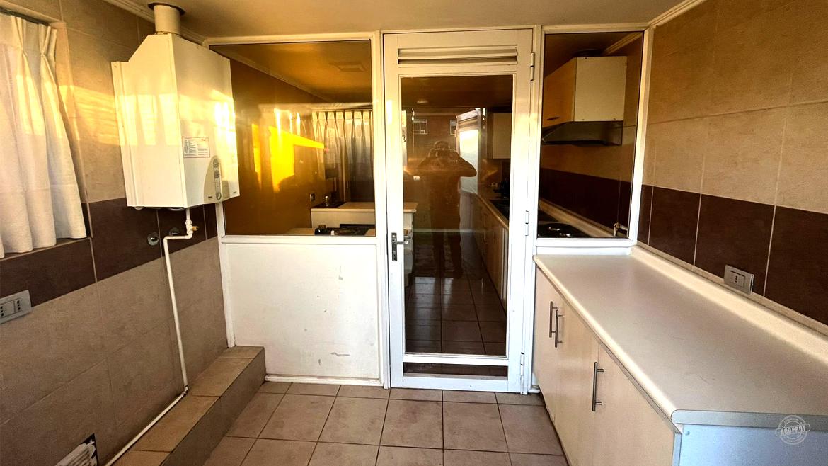 Vendemos amplia casa en Barrio Inglés