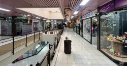 Arrendamos local comercial en Mall Mirage