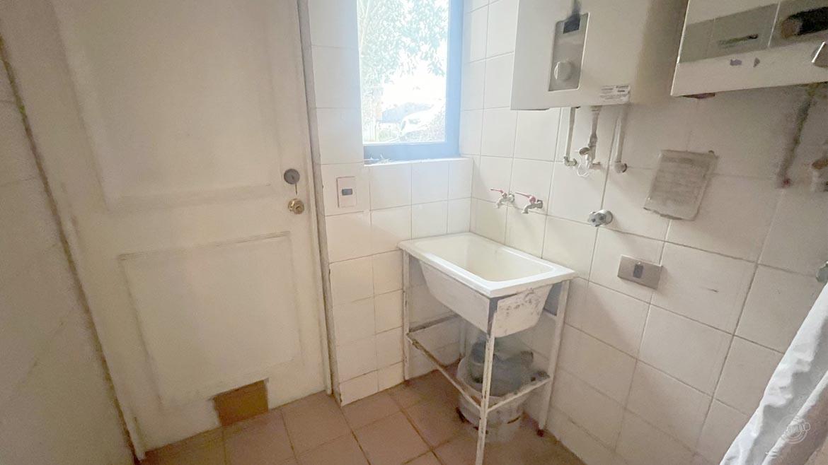 Arrendamos casa comercial de dos pisos en sector barrio inglés