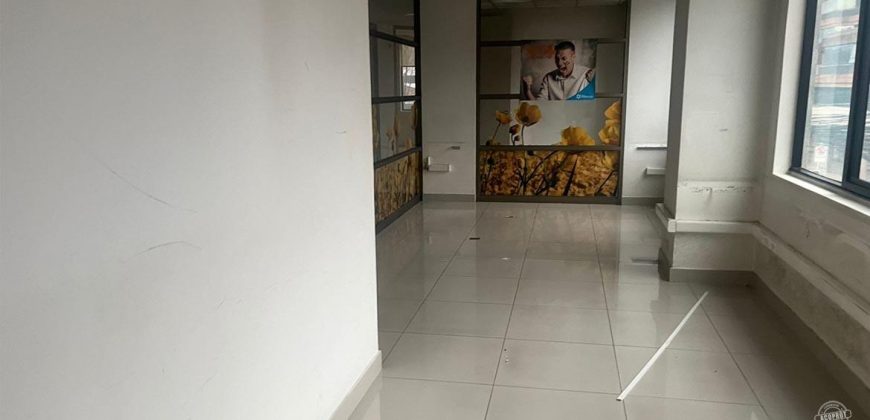 Arrendamos gran local comercial en excelente ubicación