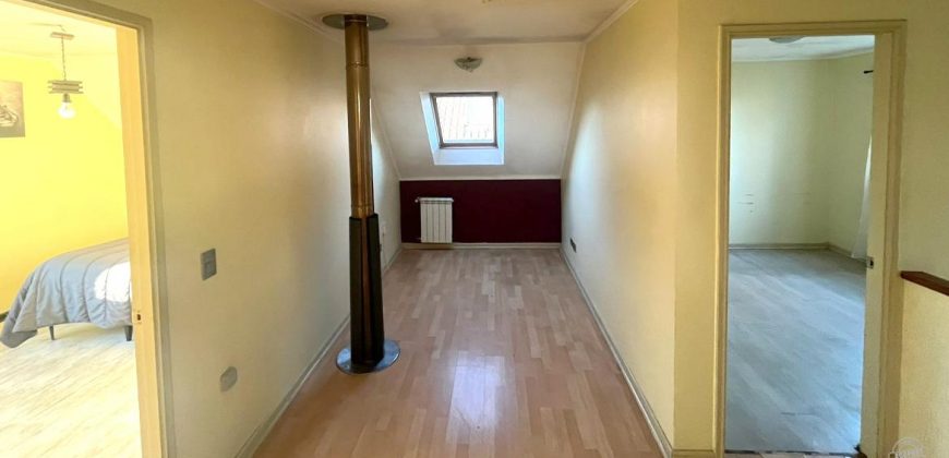 Vendemos amplia casa en Barrio Inglés