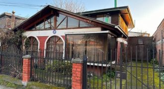 SE VENDE AMPLIA CASA EN SECTOR AMANECER