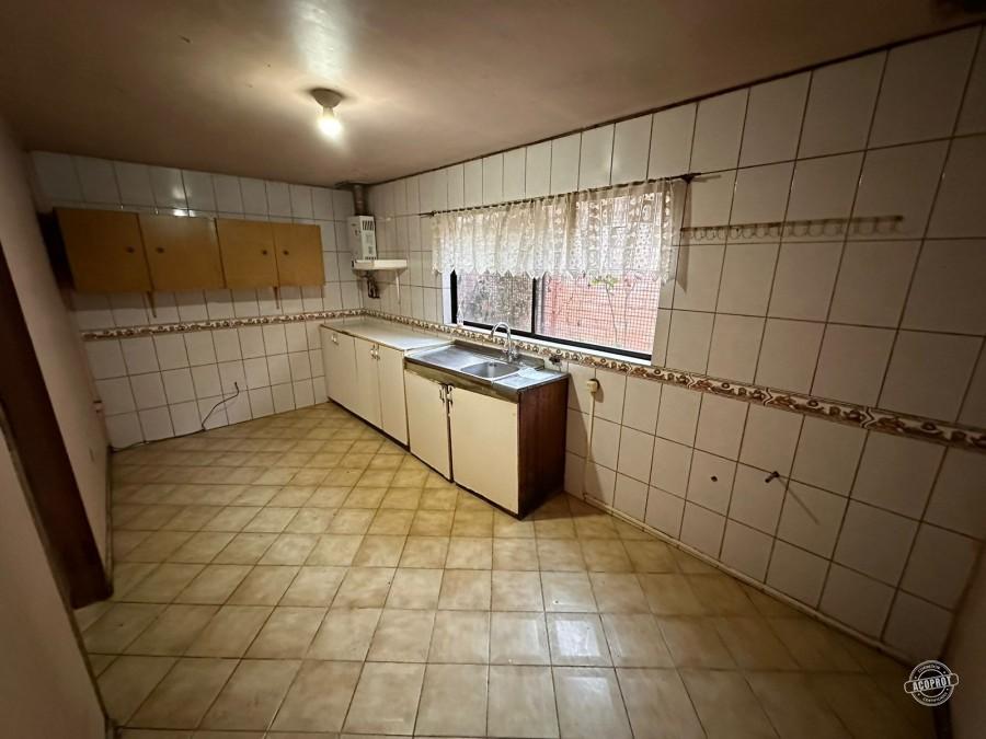 SE VENDE AMPLIA CASA EN SECTOR AMANECER