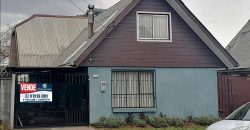 Vendemos amplia casa de esquina ubicación potencialmente comercial sector Gabriela Mistral
