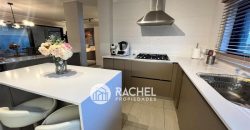 SE VENDE HERMOSA CASA AMPLIADA – CONDOMINIO BELO HORIZONTE