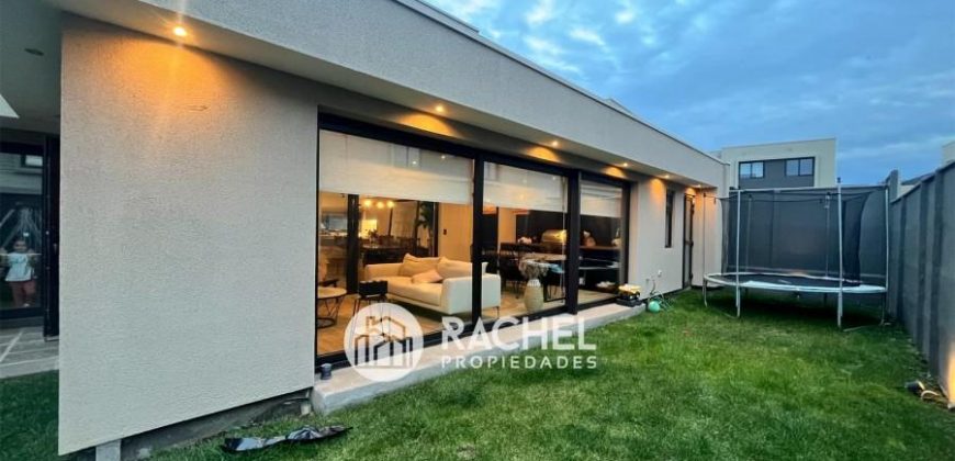 SE VENDE HERMOSA CASA AMPLIADA – CONDOMINIO BELO HORIZONTE