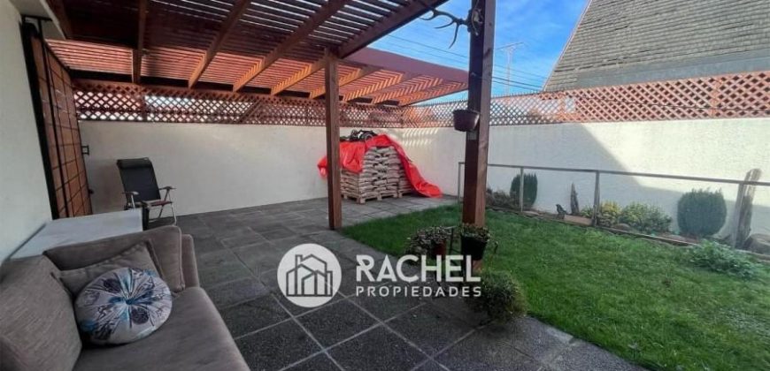 SE ARRIENDA CÓMODA CASA EN SECTOR DE LOMAS DE MIRASUR