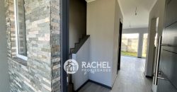 SE ARRIENDA CASA ESTILO TOWNHOUSE DENTRO DE CONDOMINIO