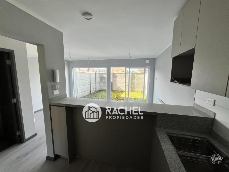 SE ARRIENDA CASA ESTILO TOWNHOUSE DENTRO DE CONDOMINIO