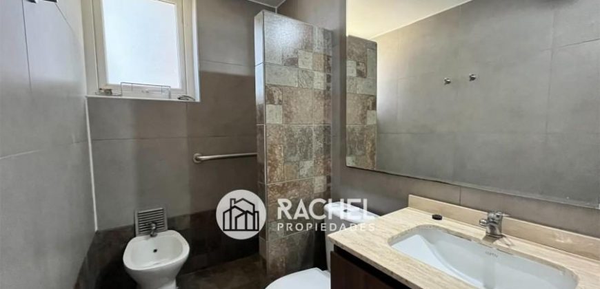 SE ARRIENDA AMPLIO DEPARTAMENTO CON JARDÍN PRIVADO- SECTOR BARRIO INGLÉS
