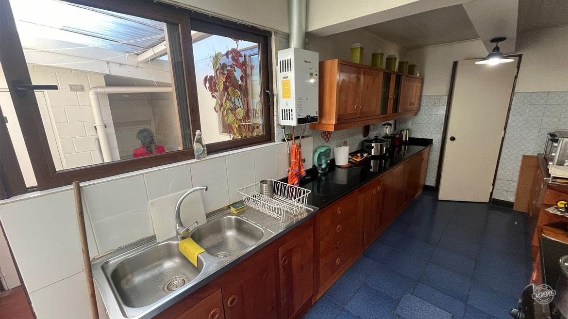 Vendemos casa esquina a pasos de Caupolicán