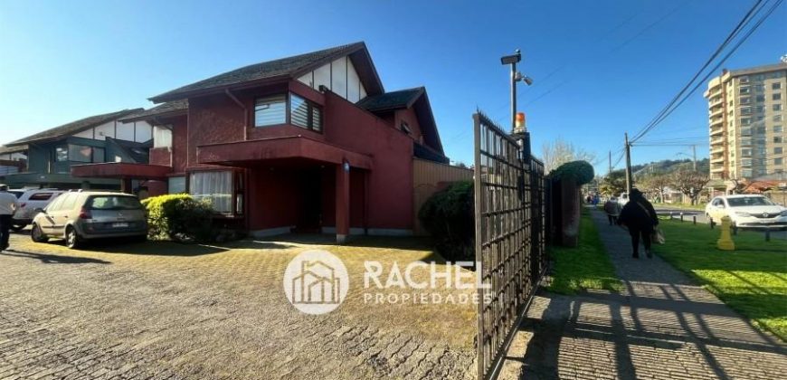 SE VENDE AMPLIA CASA DE 4D EN CONDOMINIO-CALLE FRANCIA