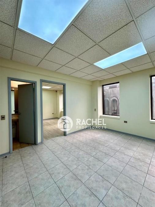 VENTA LUMINOSA OFICINA EN TORRE CAMPANARIO SECTOR CENTRO TEMUCO