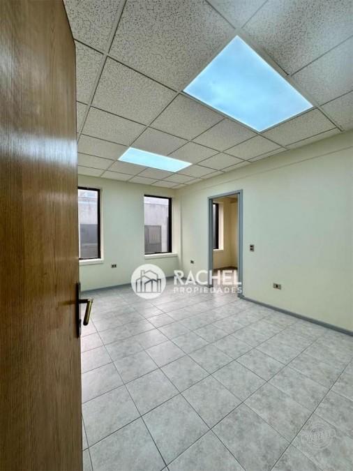 VENTA LUMINOSA OFICINA EN TORRE CAMPANARIO SECTOR CENTRO TEMUCO