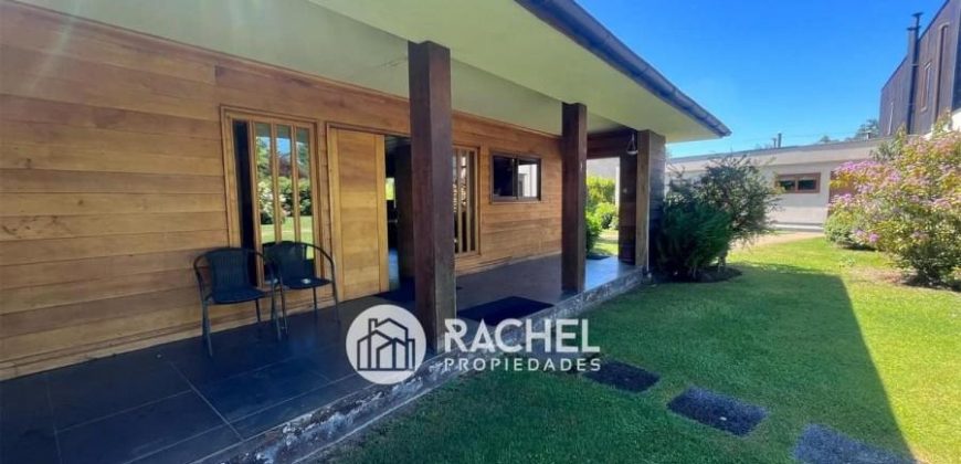 SE VENDE PRECIOSA CASA MEDITERRANEA EN EXCLUSIVO CONDOMINIO SECTOR PONIENTE