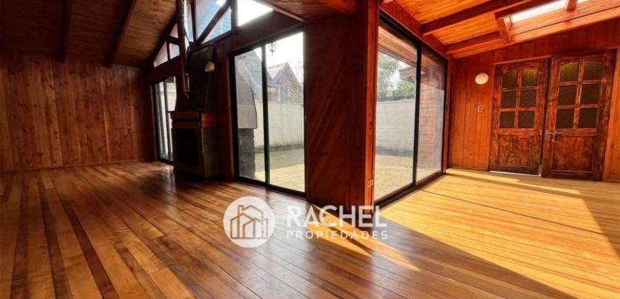 SE ARRIENDA ESTUPENDA CASA CON 4 DORMITORIOS- LOMAS DE MIRASUR