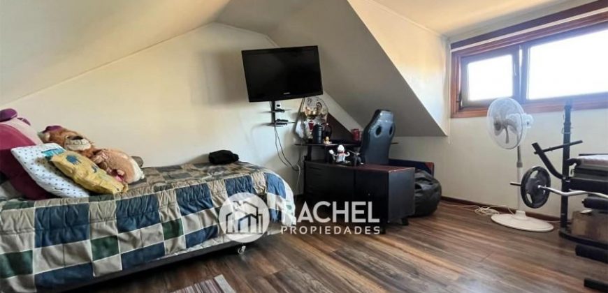 SE VENDE AMPLIA CASA DE 4D EN CONDOMINIO-CALLE FRANCIA