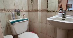 SE VENDE LINDA CASA EN BARRIO INGLÉS