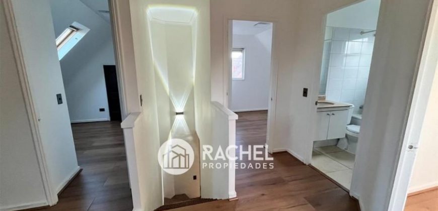 SE ARRIENDA LINDA CASA REMODELADA de 4 Dorm. pasos Colegio Pumahue – Sector Los Conquistadores
